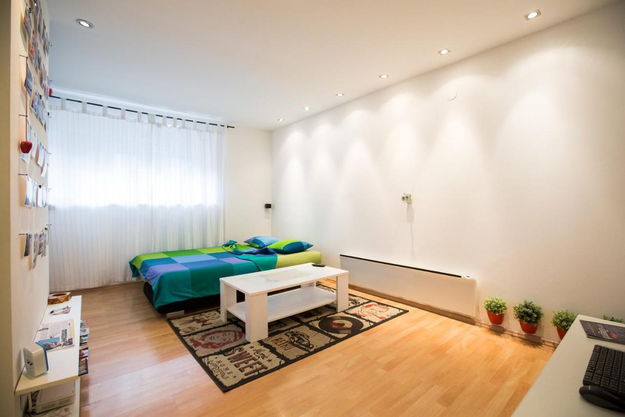 Eazzynight Center Apartment Zagreb Exterior foto
